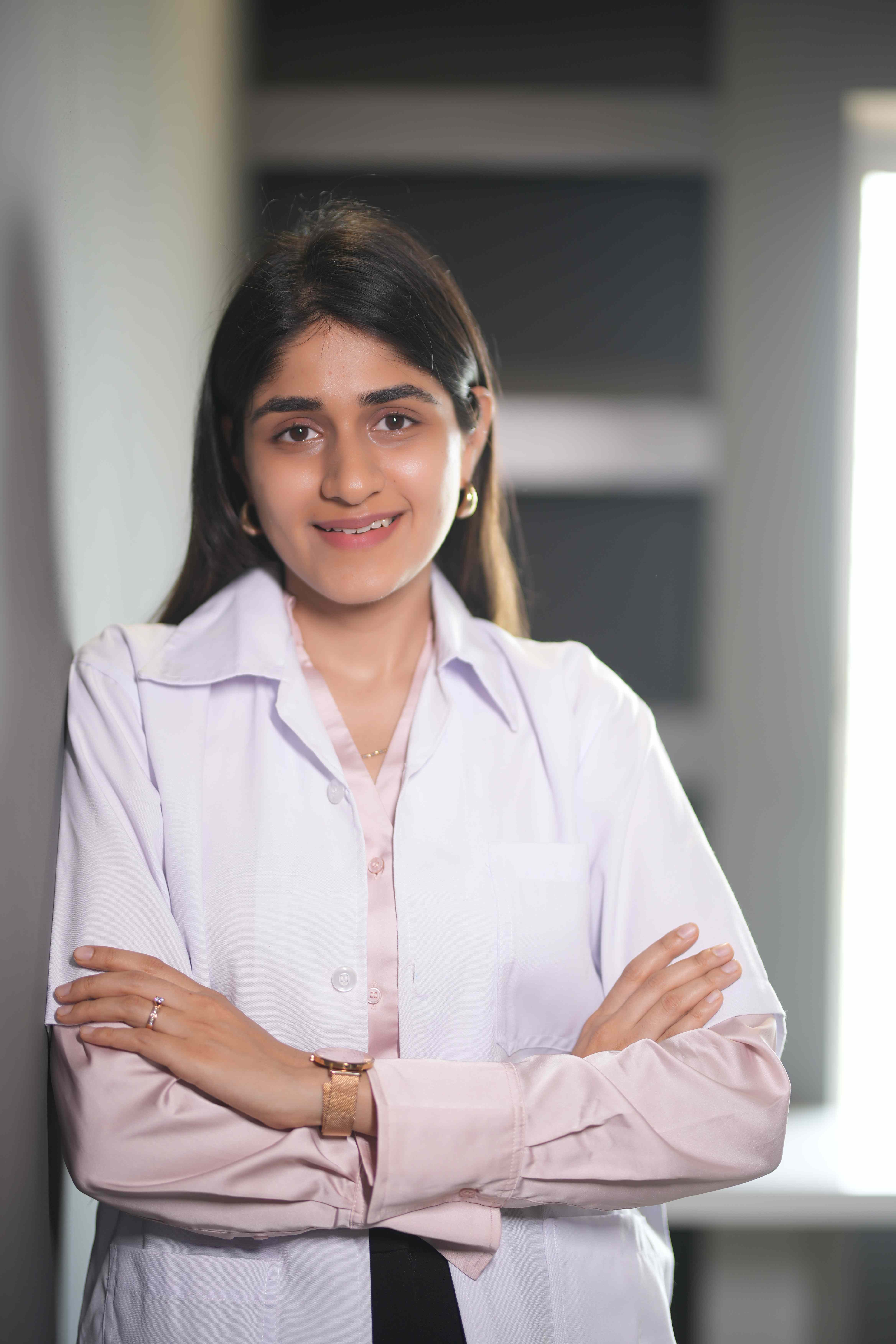 Dr. Priyanka Sadhwani - Homeopathy Specialist